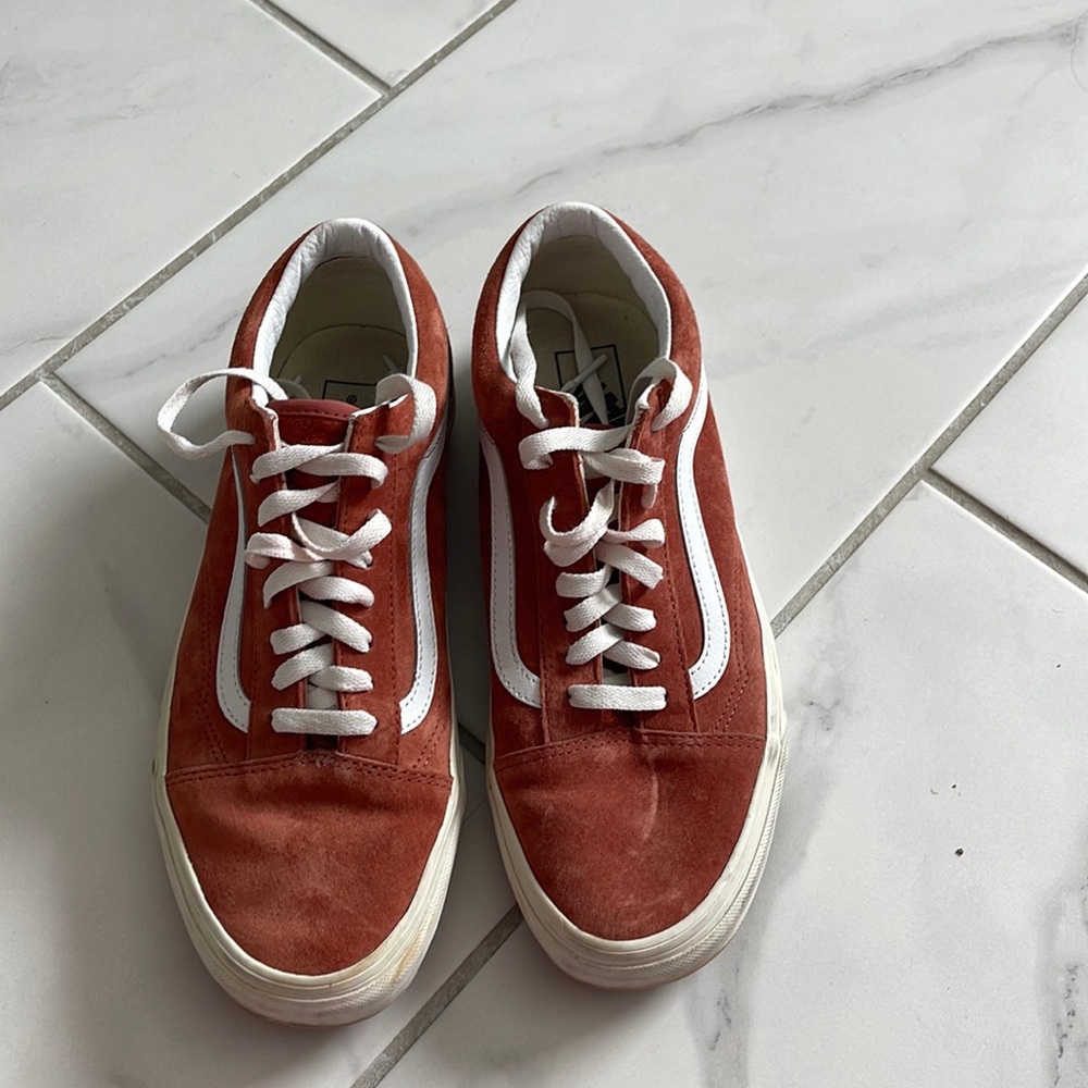 Womens Cans sneakers sz 11